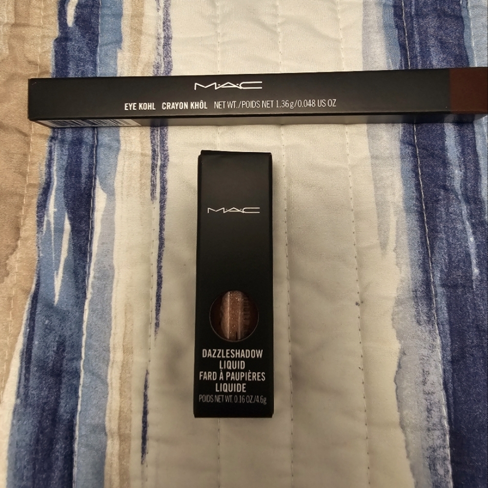 Mac New Eyeliner in Teddy and liquid eyeshadow in Beam Time
